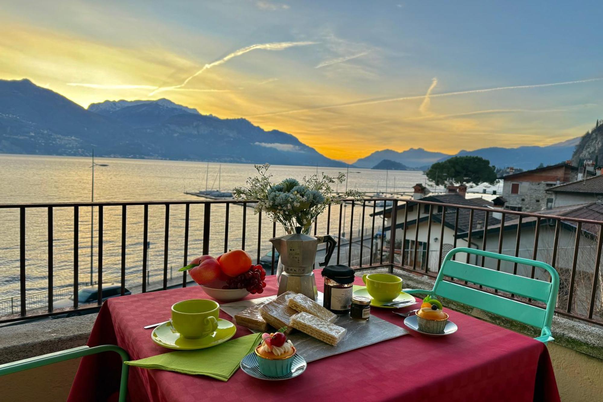 Ferienwohnung Residenza Menaggio - Mimosa Exterior foto
